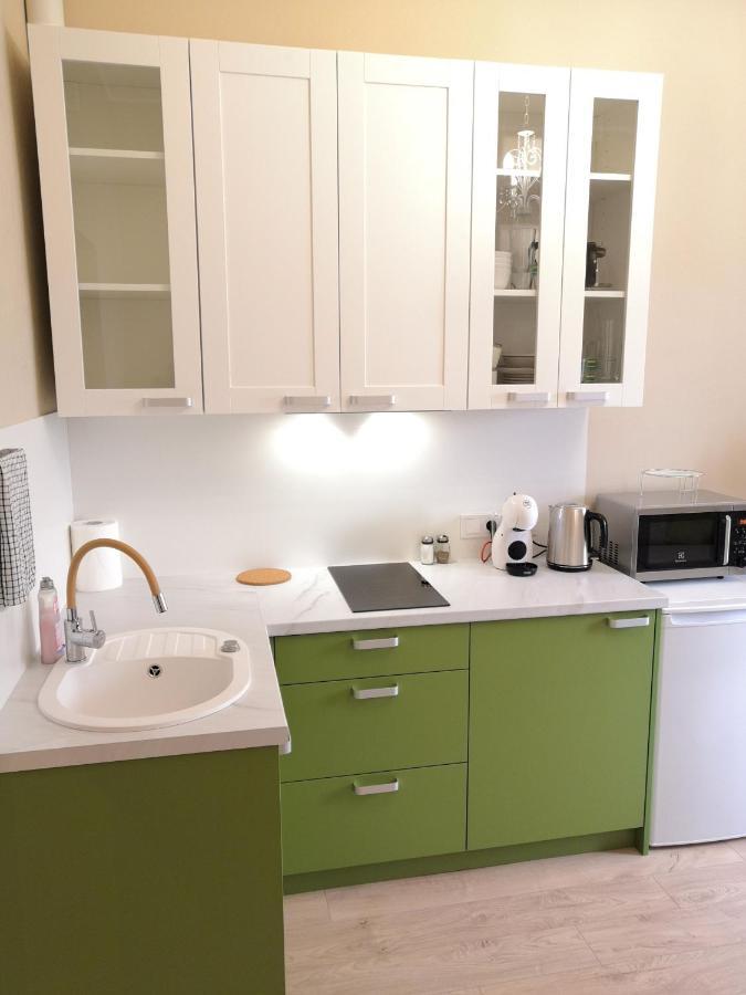 Cosy One Seperate Bedroom Apartment In City Center, Perfect For Family Trip. Riga Ngoại thất bức ảnh